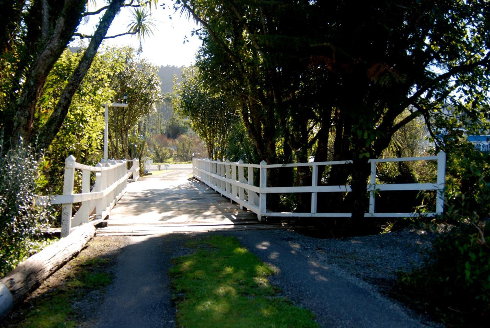 Apostles View Motel Greymouth Bagian luar foto